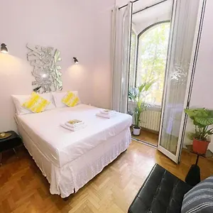  Apartment City Center Italien