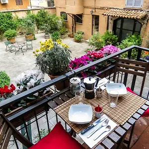  Ferienhaus Casa Del Moro - Romantic Loft In Trastevere Italien